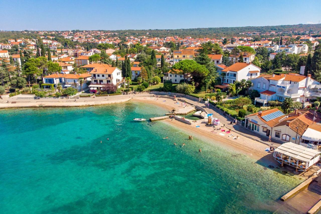 Apartment Bor - On The Beach Malinska Esterno foto