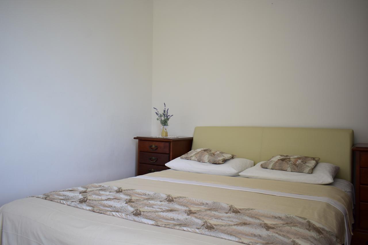 Apartment Bor - On The Beach Malinska Esterno foto